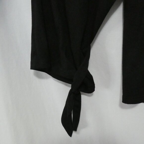 SHEIN - Curve | 1XL | Chic Black Top With Tie Sleeves - Picture 9 of 16